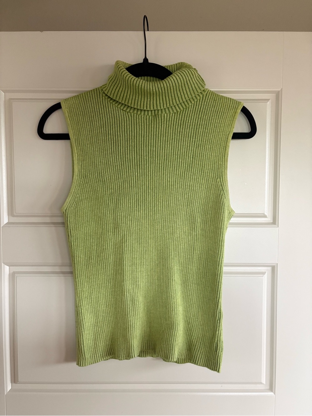 JEANNE PIERRE Sleeveless Ribbed Turtleneck - Light Green